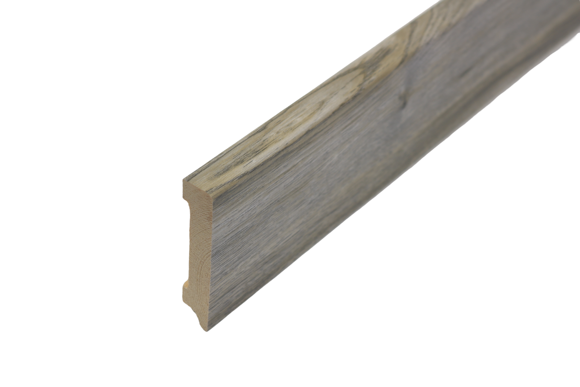 Плинтус деревянный ламинированный КТМ дуб Бомонт Грей 16х80х2400